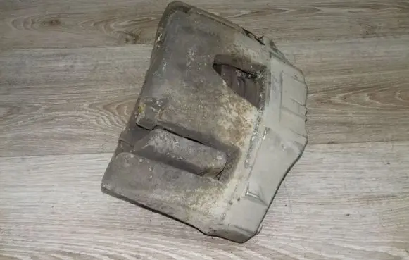 Volvo XC90 Front brake caliper 30657307