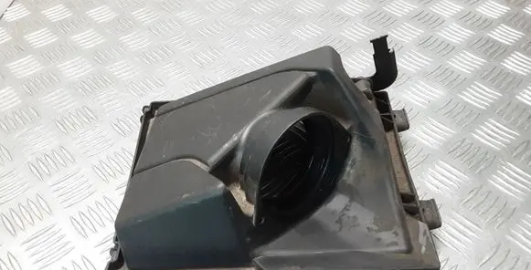 Renault Latitude (L70) Air filter box cover 
