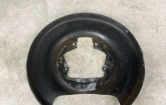 Volvo XC90 Rear brake disc plate dust cover 