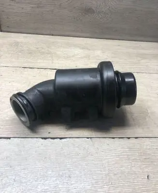 Mercedes-Benz C W204 Intake resonator A6511400087 4011395A