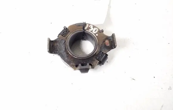 Toyota Auris 150 clutch release bearing 31230-17011