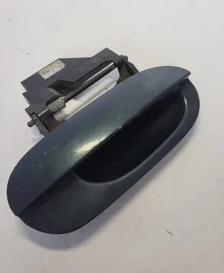 BMW 5 E39 Rear door check strap stopper 5122824566
