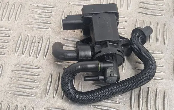 Citroen Jumpy Turbo solenoid valve 9811643880
