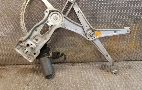 Mercedes-Benz E W210 Front door window regulator with motor