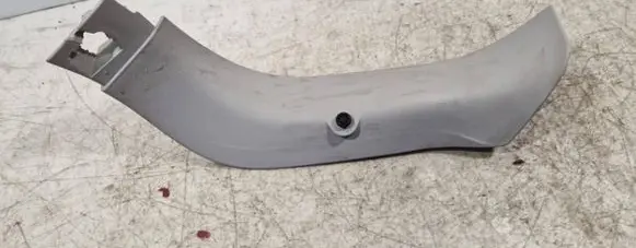 Renault Megane III Tailgate/trunk side cover trim 634140011