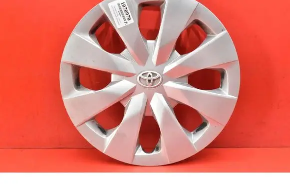 Toyota Corolla E10 R17 wheel hub/cap/trim 4260202551