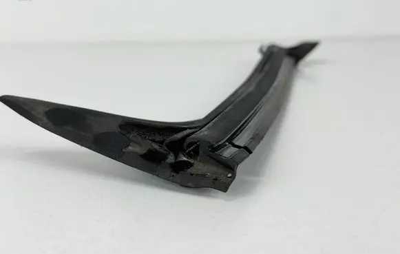 BMW 2 G42 Rear side glass trim 51767482810 7482810