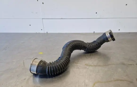 Mercedes-Benz B W246 W242 Intercooler hose/pipe A2465200001