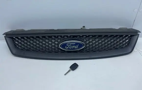 Ford Focus Front grill 4M518C436AC