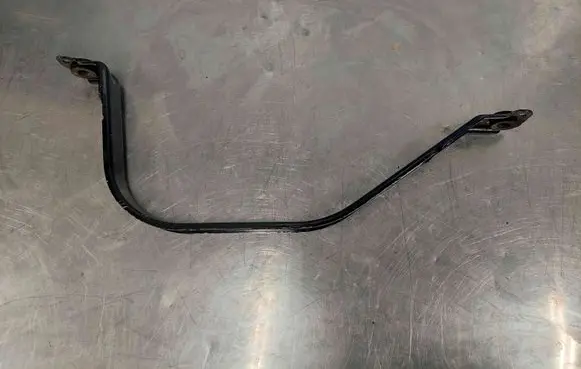 Audi Q7 4M Fuel tank mounting bracket 4M0201392C
