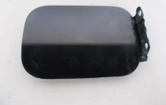 Volkswagen PASSAT B4 Fuel tank cap trim 