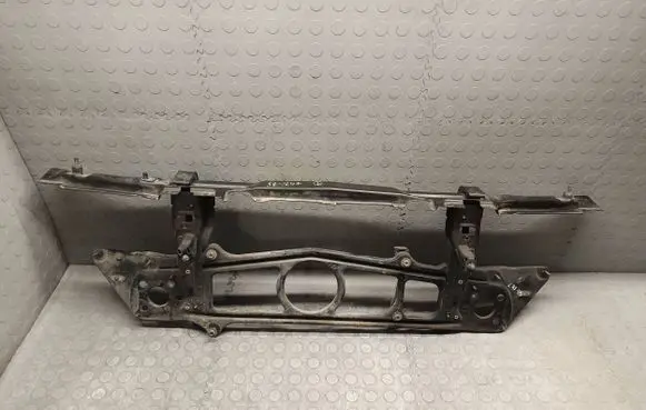 BMW 7 E38 Radiator support slam panel