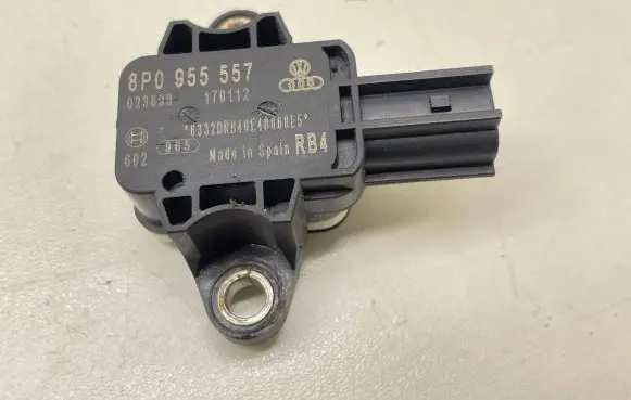 Audi A3 S3 A3 Sportback 8P Airbag deployment crash/impact sensor 8P0955557
