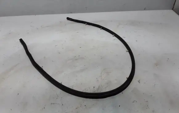 Nissan Pathfinder R51 Engine compartment rubber 66830EB410