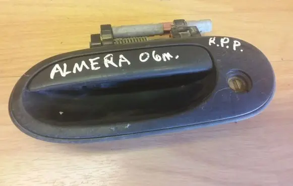 Nissan Almera N16 Front door exterior handle SA830613
