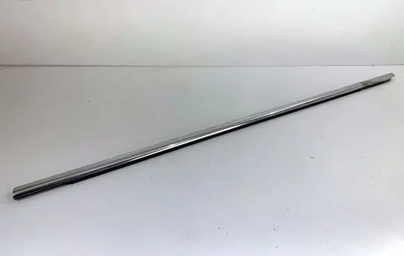 Volkswagen PASSAT B7 Front door windshield rail 
