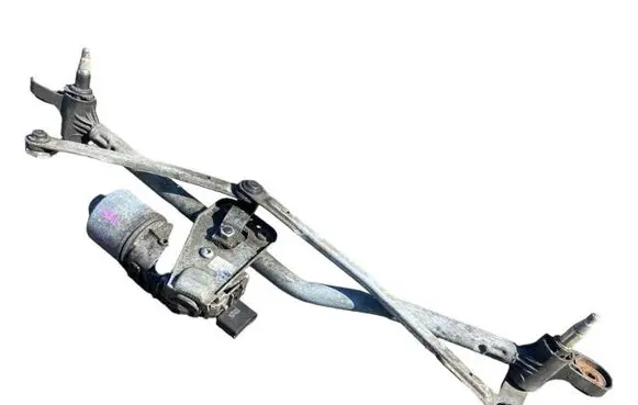 Mazda 3 I Wiper motor 0390241731 4M5117508AA