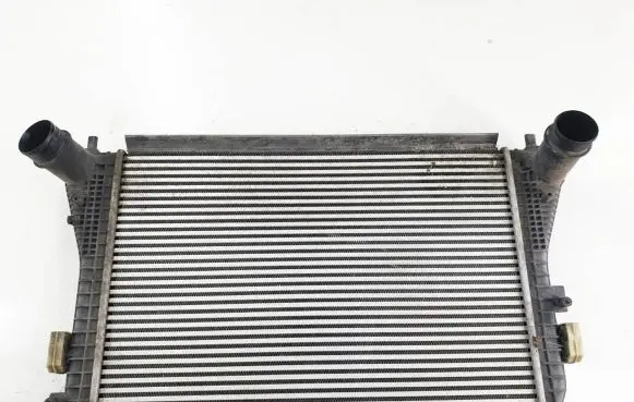Volkswagen PASSAT B7 Intercooler radiator 3C0145805AN