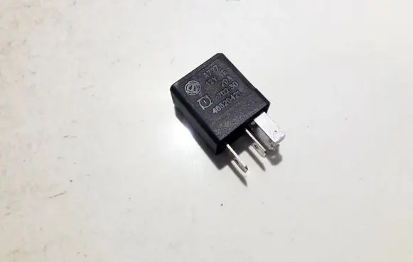 Fiat Punto (188) Other relay 46520421 702.30