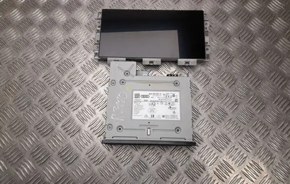 Audi A1 Radio/CD/DVD/GPS head unit 82A919620A