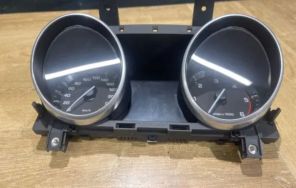 Land Rover Range Rover Sport L494 Speedometer (instrument cluster) EPLA10849EB PLA10849F