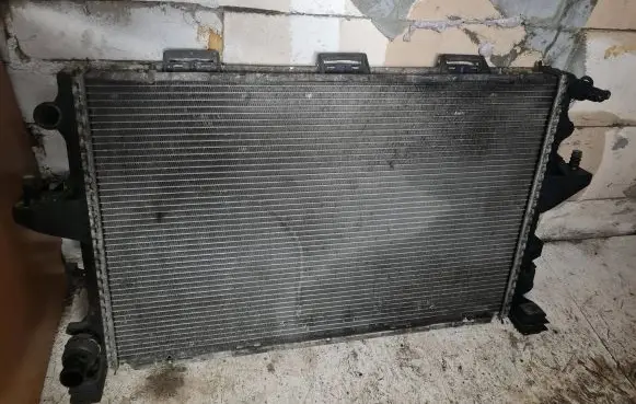 Volkswagen Transporter - Caravelle T5 Coolant radiator 7H0121253G A5139