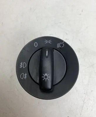 Volkswagen Tiguan Light switch 1K0941431BE