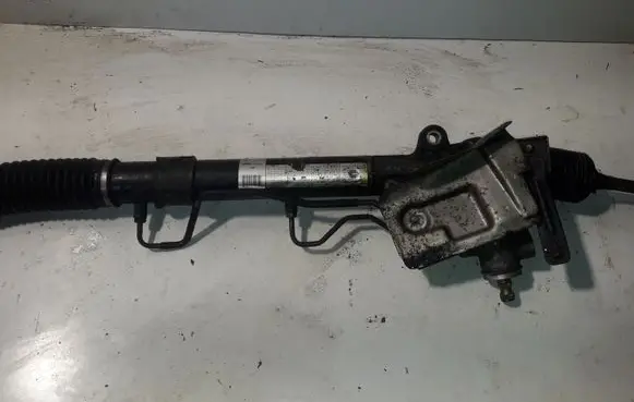 KIA Sportage Steering rack 577000Z890