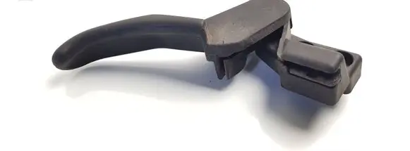 Volkswagen PASSAT B5.5 Engine bonnet (hood) release handle 3B1823533