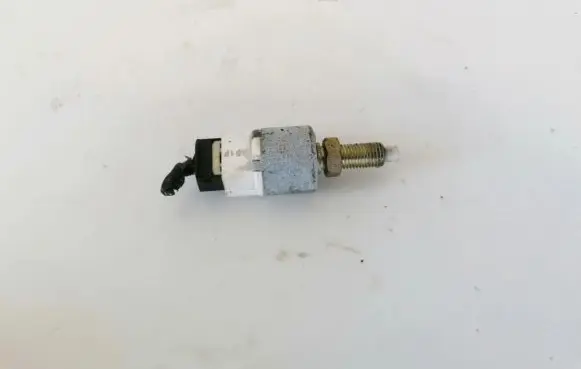 Toyota Yaris Reversing light switch sensor 
