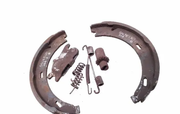 Mercedes-Benz SLK R171 Handbrake/parking brake pads 