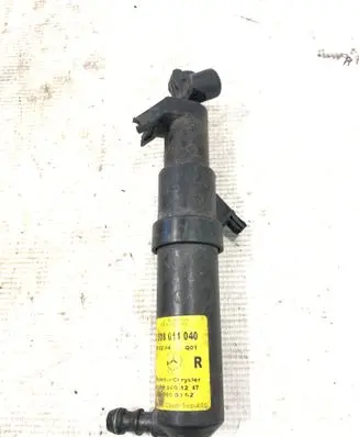 Headlight washer spray nozzle