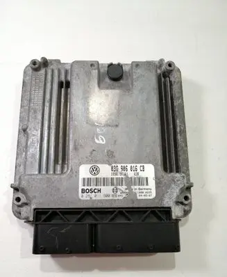 Volkswagen Golf V Engine control unit/module 03G906016CB 0281011900