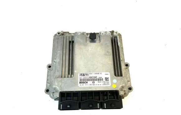 Land Rover Freelander 2 - LR2 Engine control unit/module 6G9112A650AE 0281013202