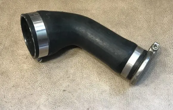 BMW 7 F01 F02 F03 F04 Intercooler hose/pipe 7575407