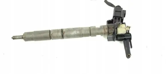 Audi A4 S4 B6 8E 8H Fuel injector 03L130277