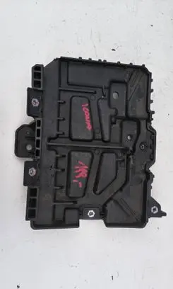 Hyundai Kona I Battery tray 37150J9500