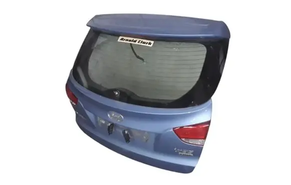 Hyundai ix35 Tailgate/trunk/boot lid 737002Y001