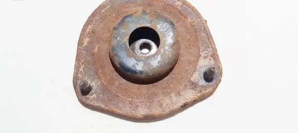 Coil spring mount
