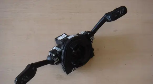 Skoda Octavia Mk3 (5E) Tailgate/trunk/boot open switch 5Q1953507 5Q1953507FG