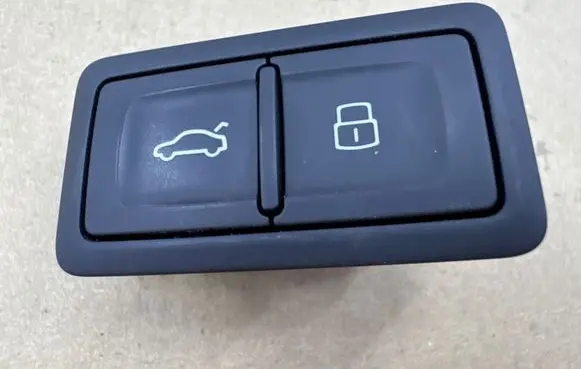 Audi A8 S8 D4 4H Tailgate opening switch 4G0959831B 30032015 10092486