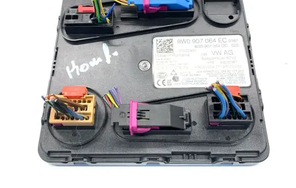 Audi A4 S4 B9 8W Central body control module 8W0907064EC