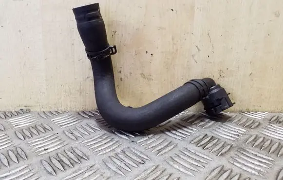Skoda Superb B6 (3T) Engine coolant pipe/hose