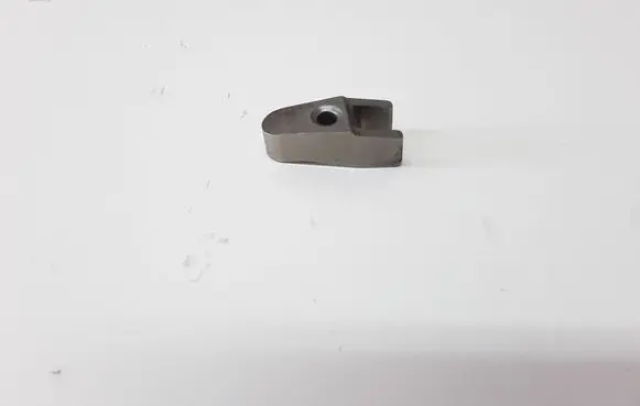 Mercedes-Benz E W211 Fuel Injector clamp holder