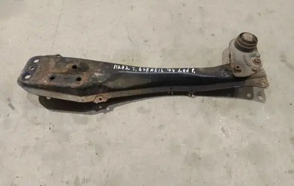 Toyota Avensis T250 Front subframe 