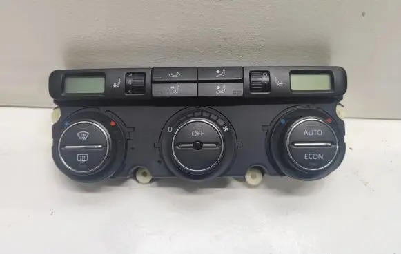 Volkswagen Touran I Climate control unit