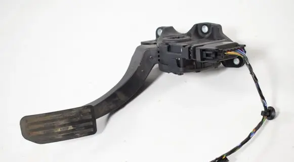 Volvo XC60 Accelerator throttle pedal 31329059