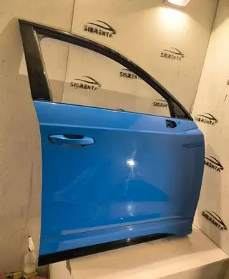 Audi Q3 8U Front door