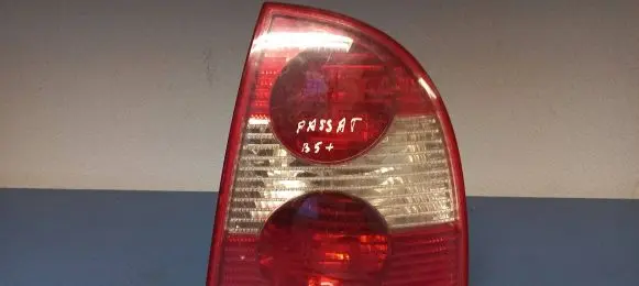 Volkswagen PASSAT B5.5 Rear/tail lights 28408014