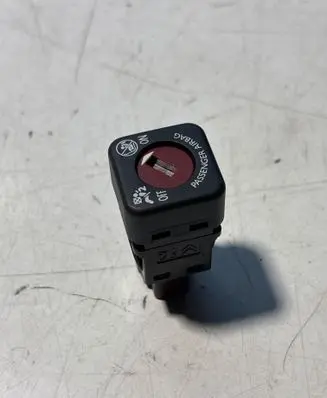 Opel Astra L Passenger airbag on/off switch 9641391277
